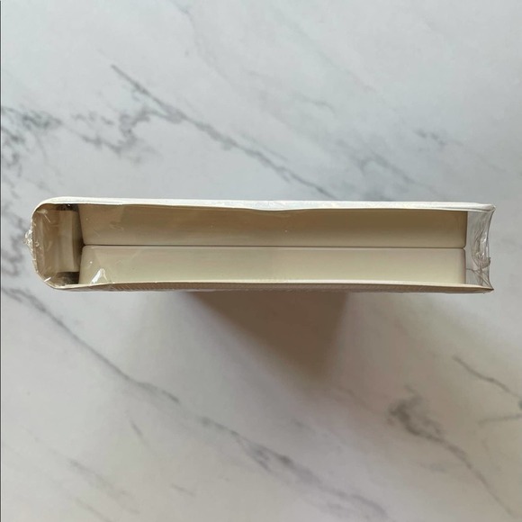 Walt Disney Masterpiece Collection Cinderella VHS Tape Clambshell NWT - Picture 8 of 9